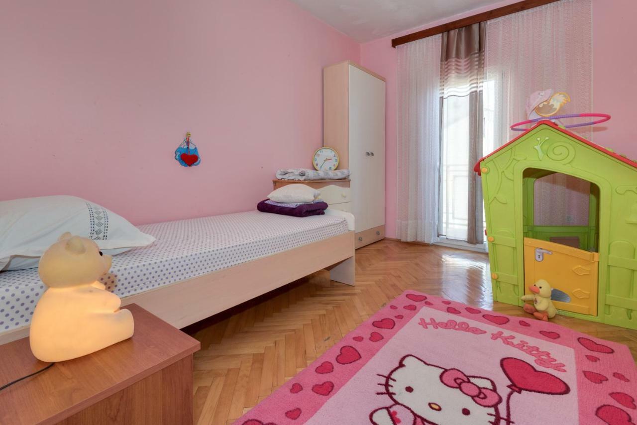 Lara Apartment Šibenik Buitenkant foto